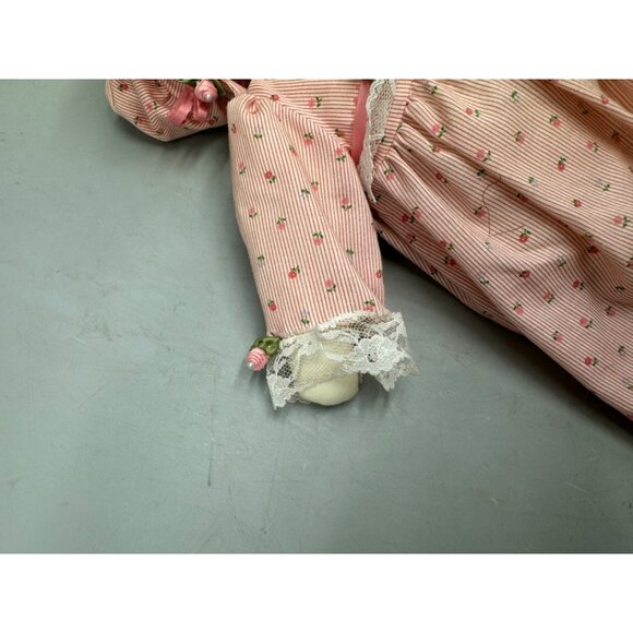 Handcrafted Vintage Rag Doll Pink Floral Dress & Bonnet Lace Trim & Ribbon READ - Picture 8 of 16